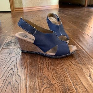 Clarks wedge sandals